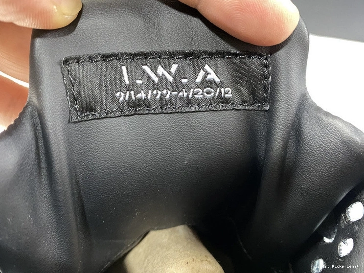 Doernbecher 633068-010 5 - Retro Jordan 0303